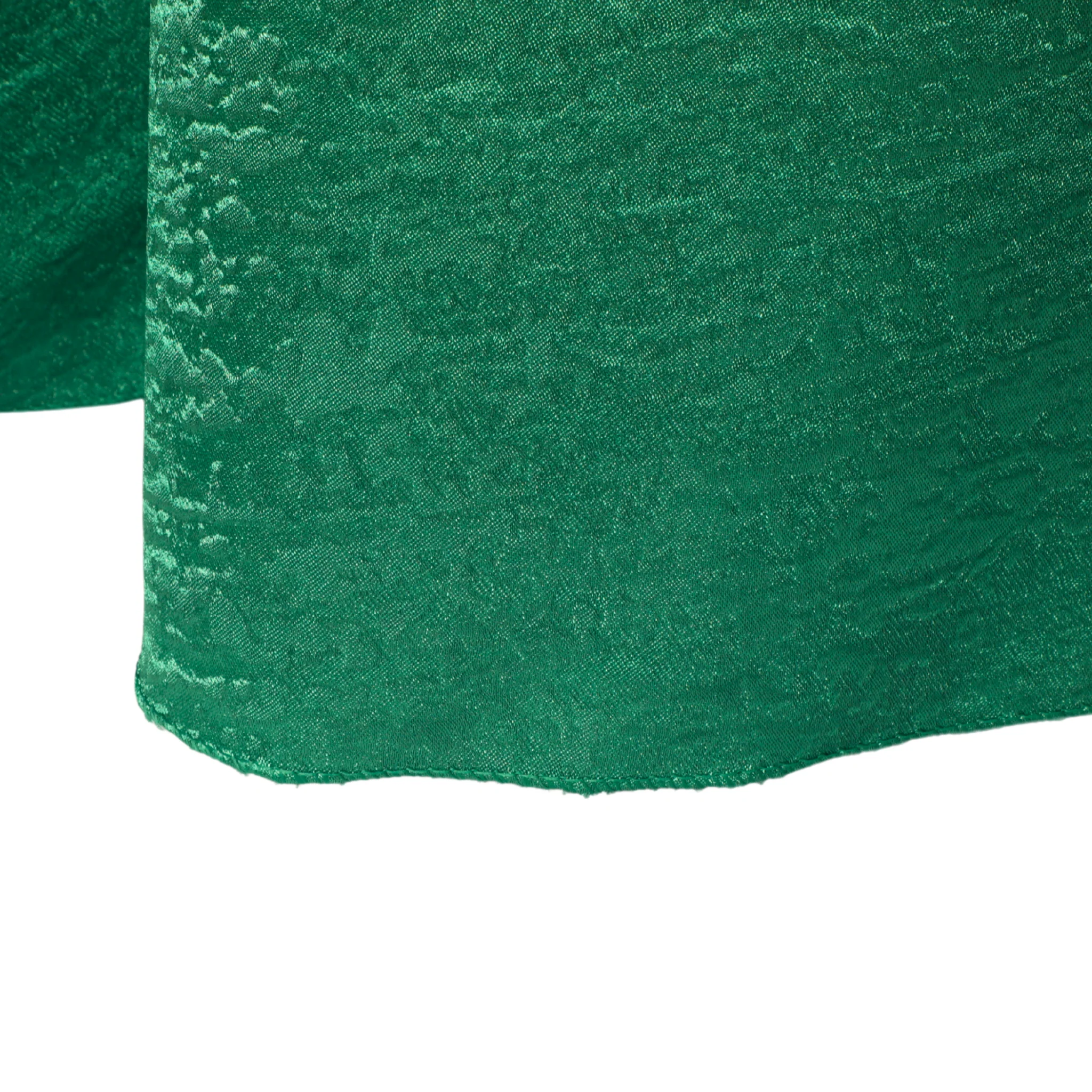 Crinkle Shimmer 132" Round Tablecloth - Emerald Green - Image 3