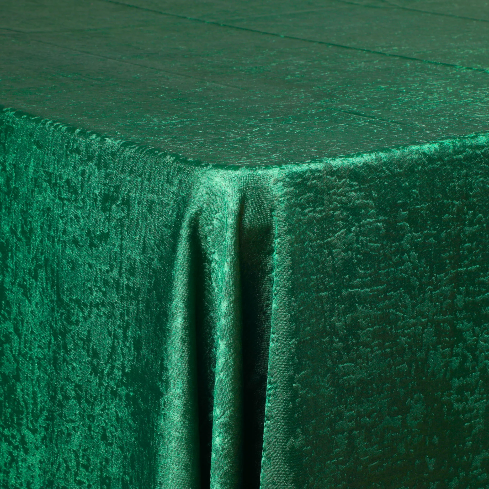Crinkle Shimmer 90"x156" Rectangular Tablecloth - Emerald Green - Image 2