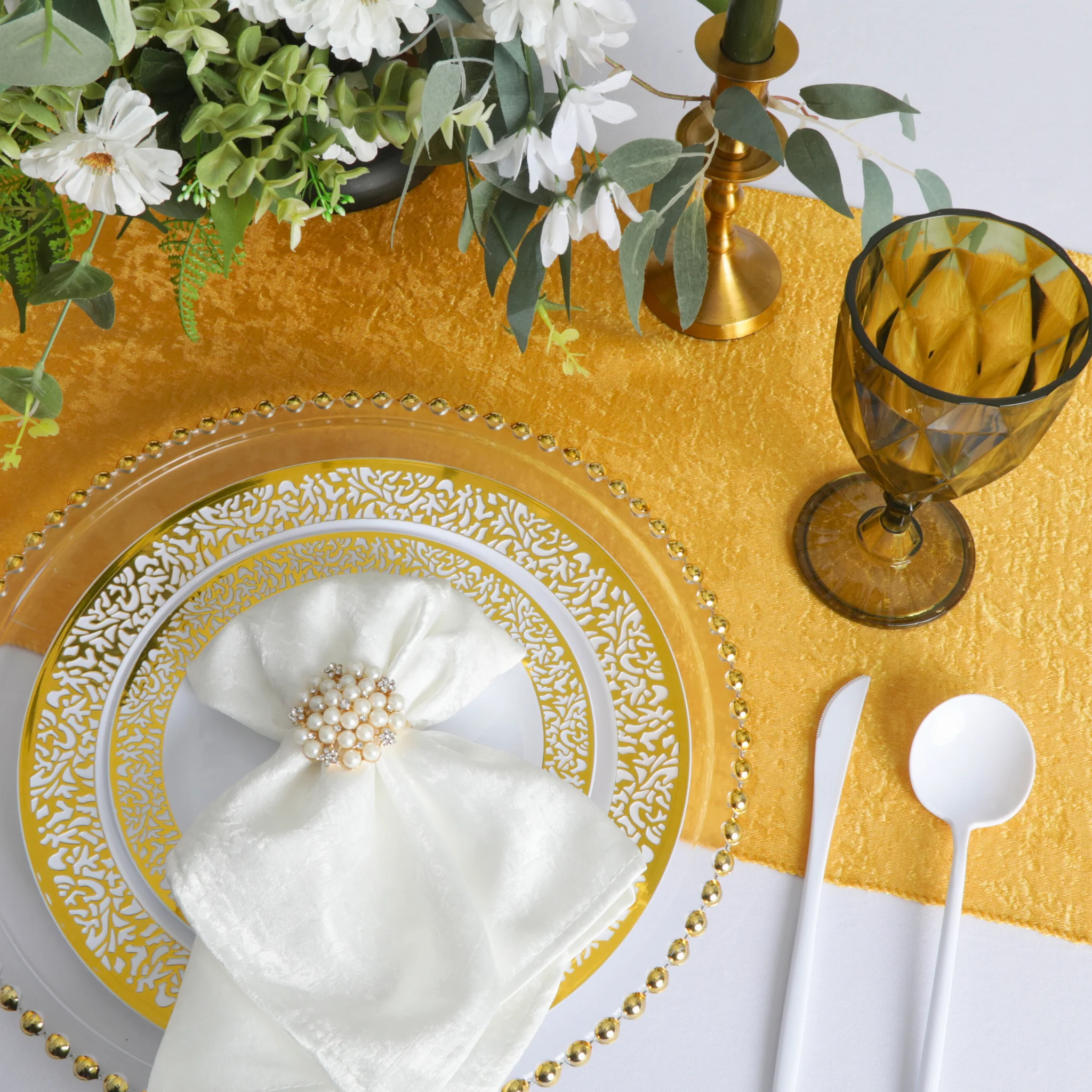 Crinkle Shimmer Table Runner - Gold - Image 2