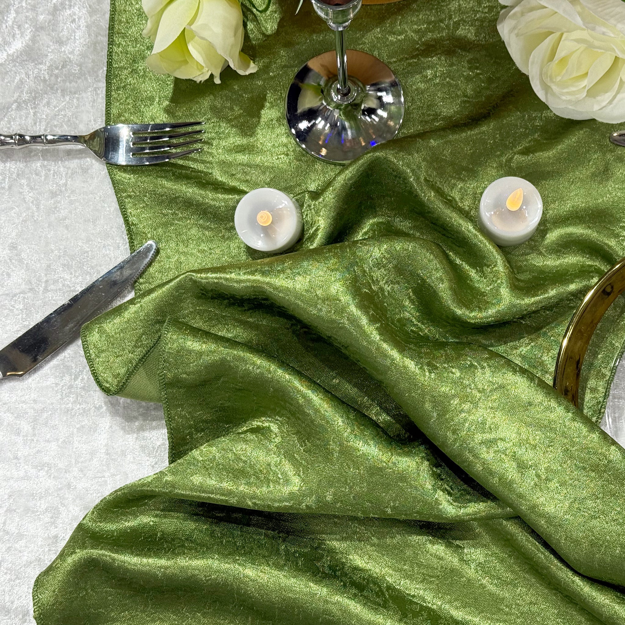 Crinkle Shimmer Table Runner - Willow Green - Image 2