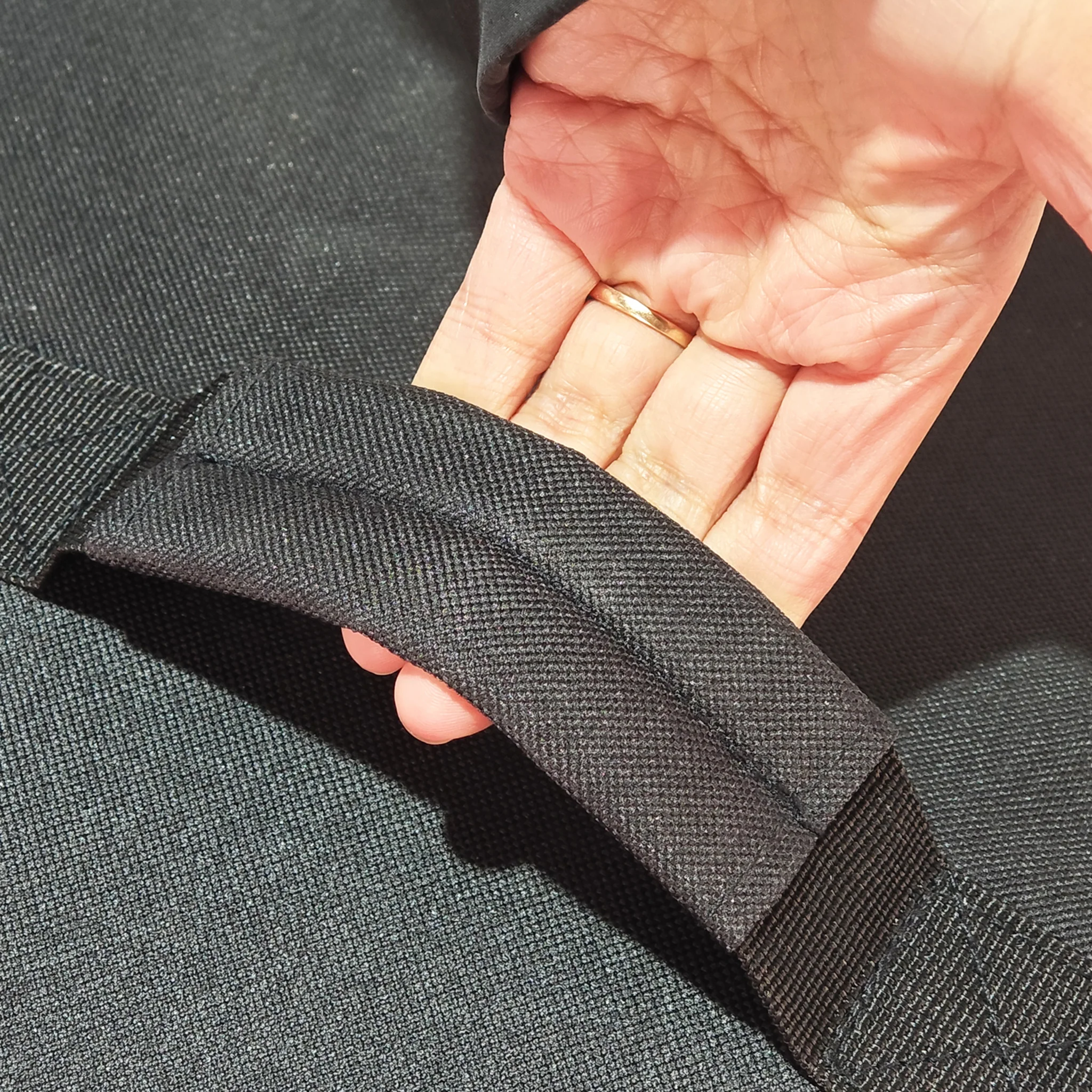 Zipper Carry Bag for Cylinder Pedestals - Image 12