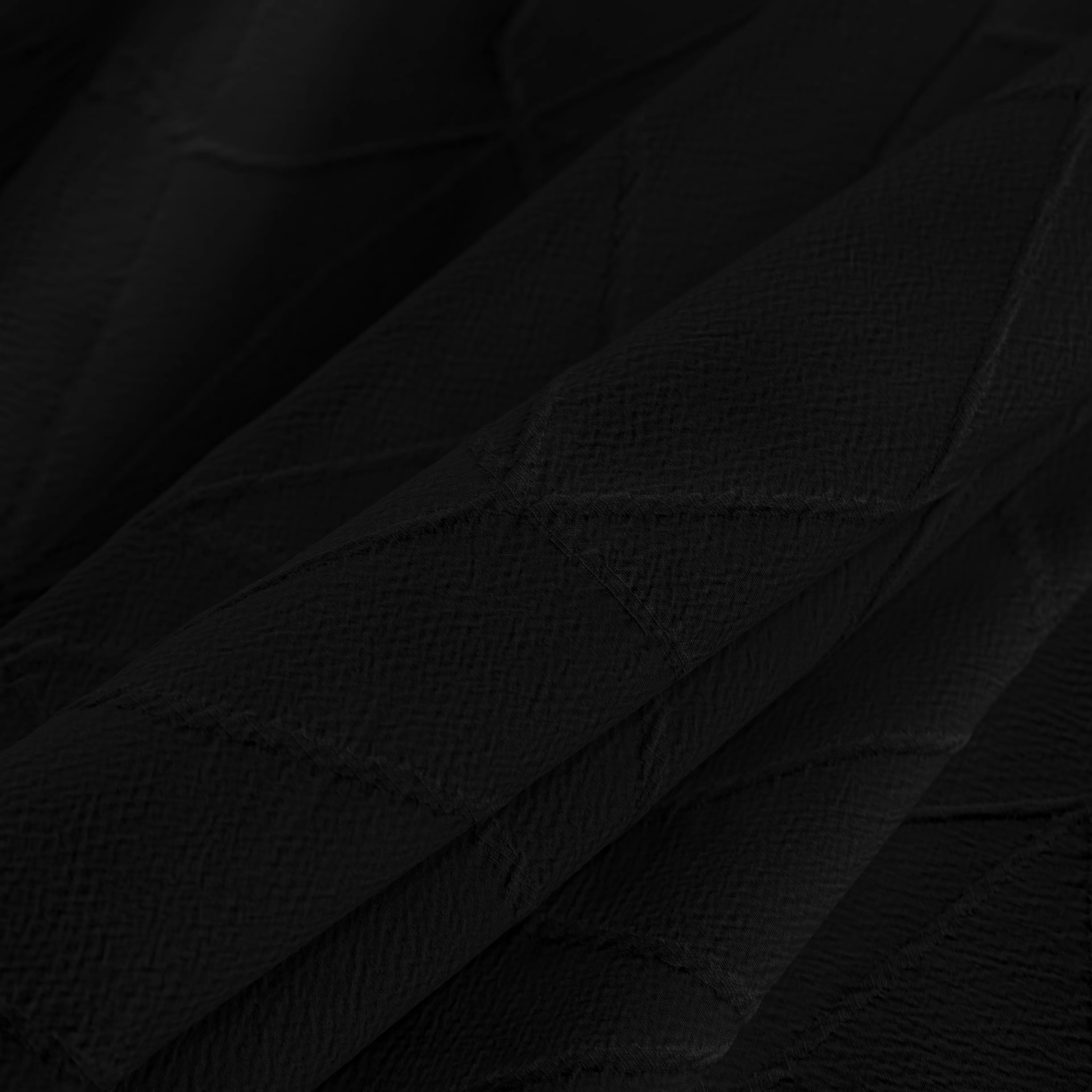 Embossed Geometric Jacquard 90"x132" Rectangle Tablceloth - Black - Image 5