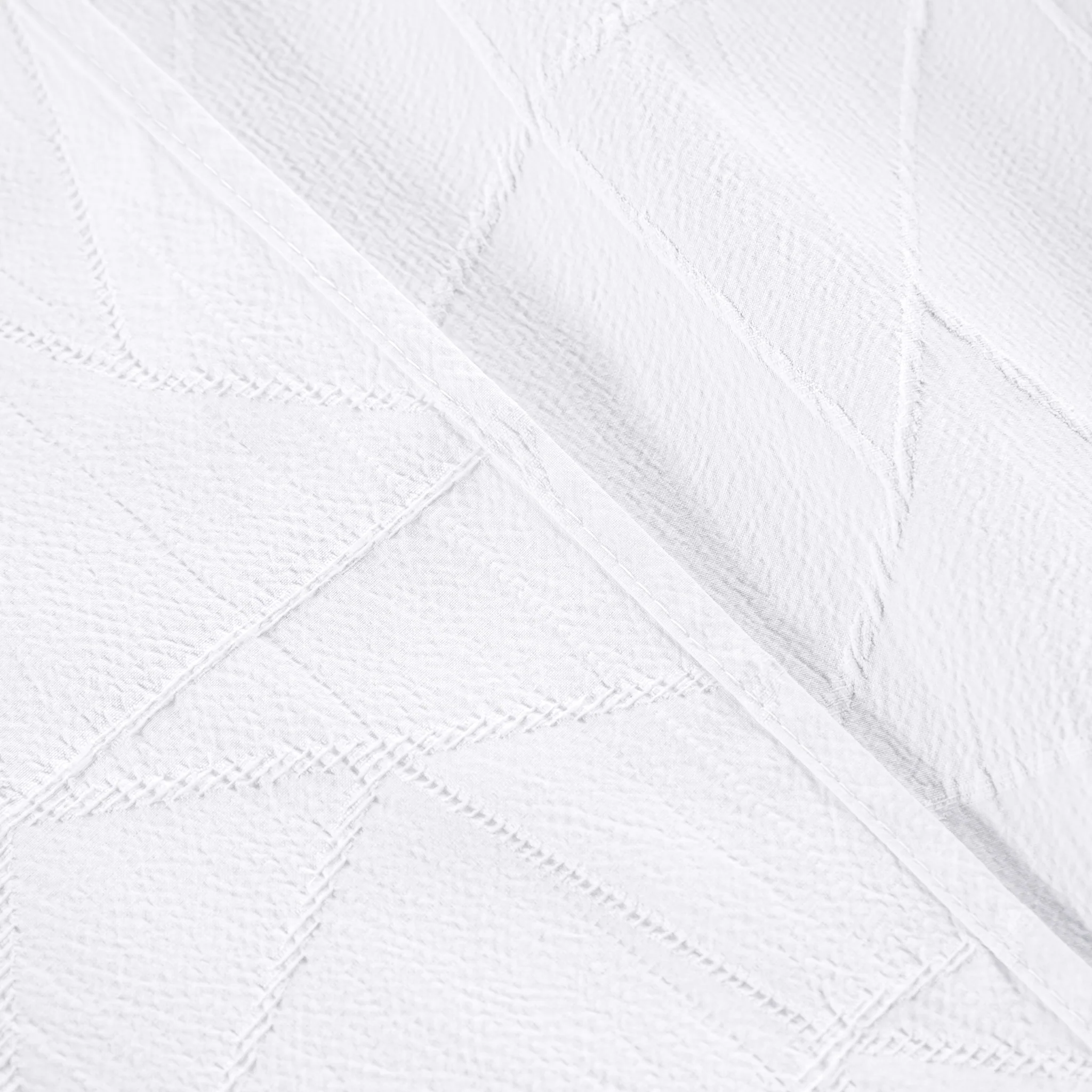 Embossed Geometric Jacquard 90"x156" Rectangle Tablecloth - White - Image 5