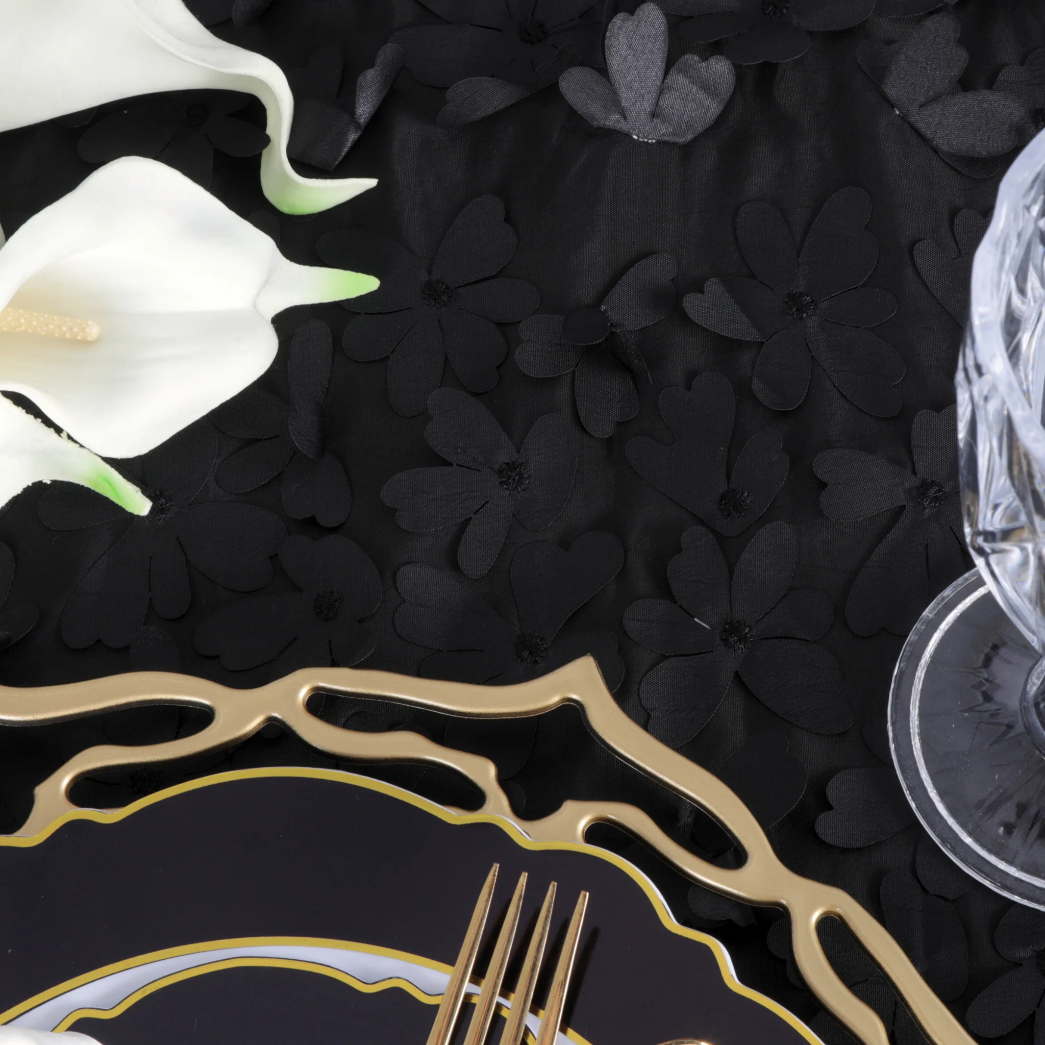 Flower Petal Taffeta Tablecloth 90"x156" Rectangular - Black - Image 2