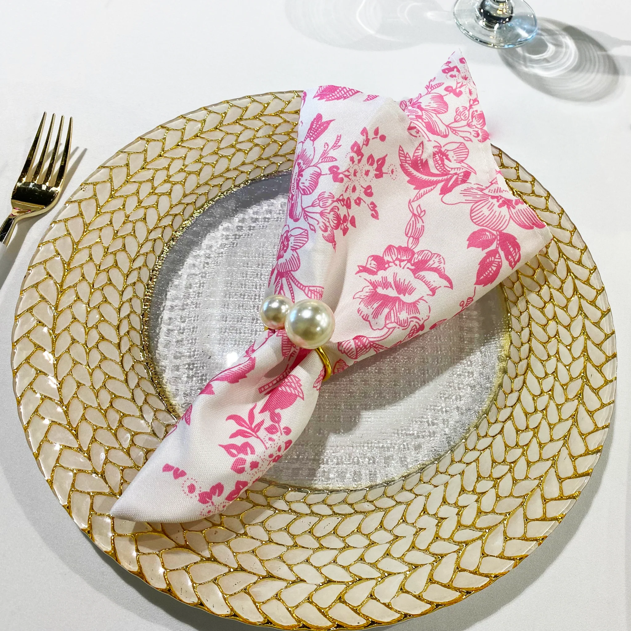 French Toile 20"x20" Linen Napkin (5pc/pk) - Pink - Image 3
