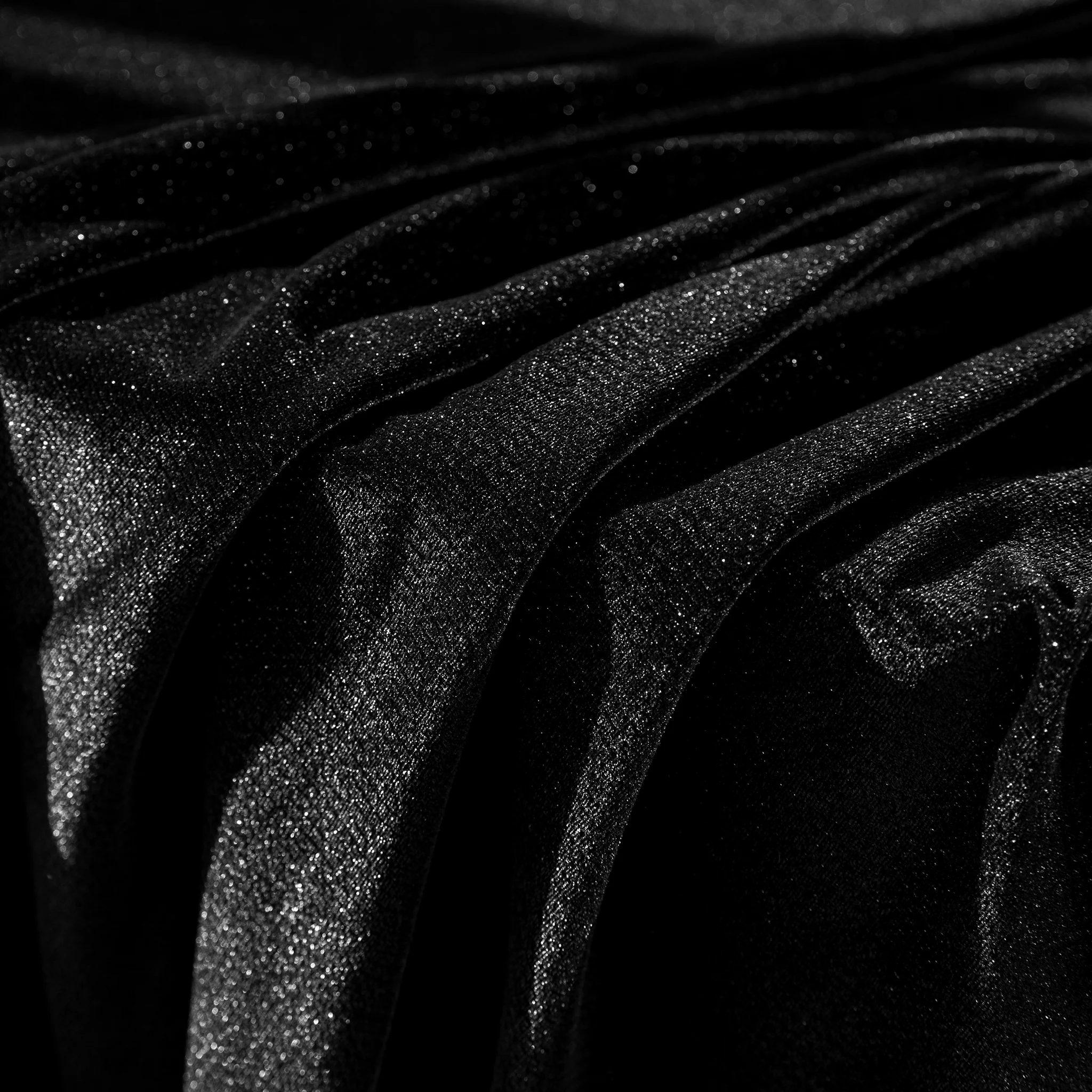Glitter Velvet 132" Round Tablecloth - Black - Image 3