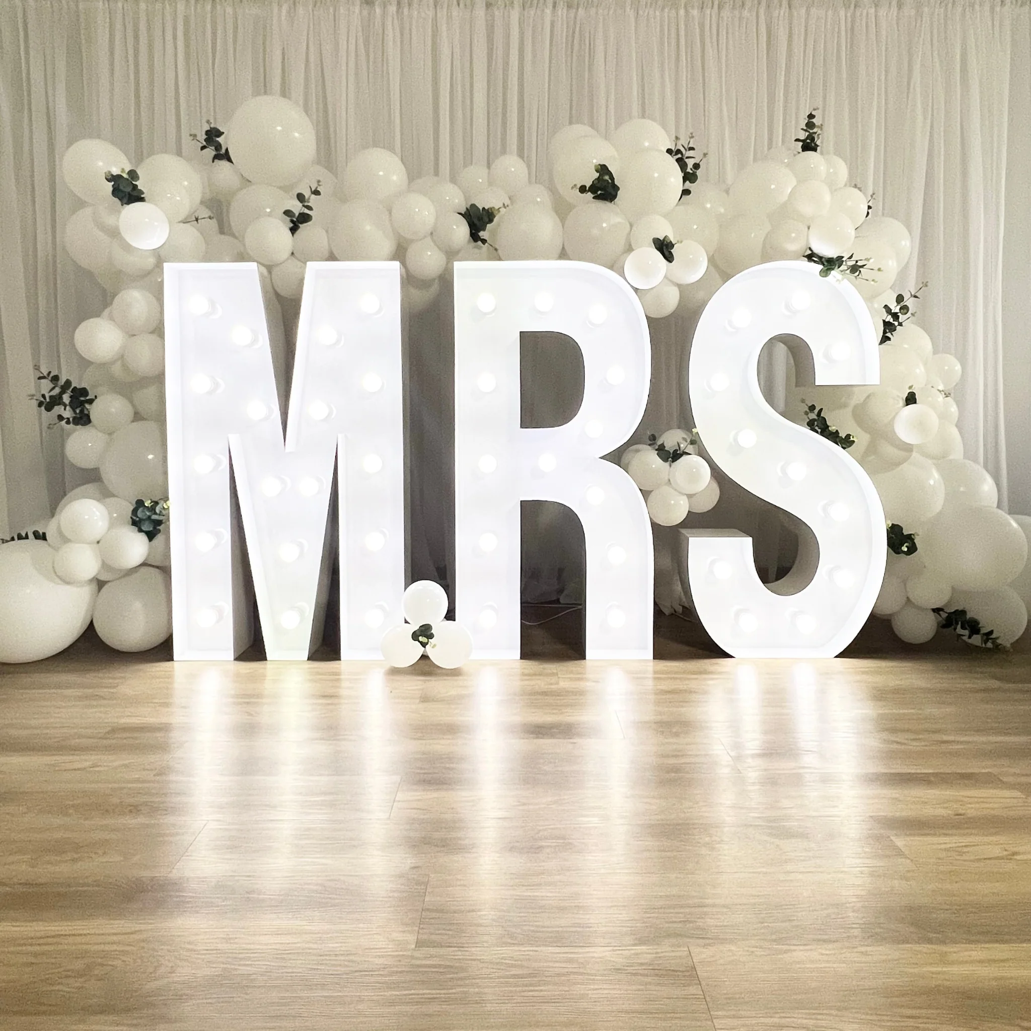 Large 4ft Tall LED Marquee Letter - M - Image 2