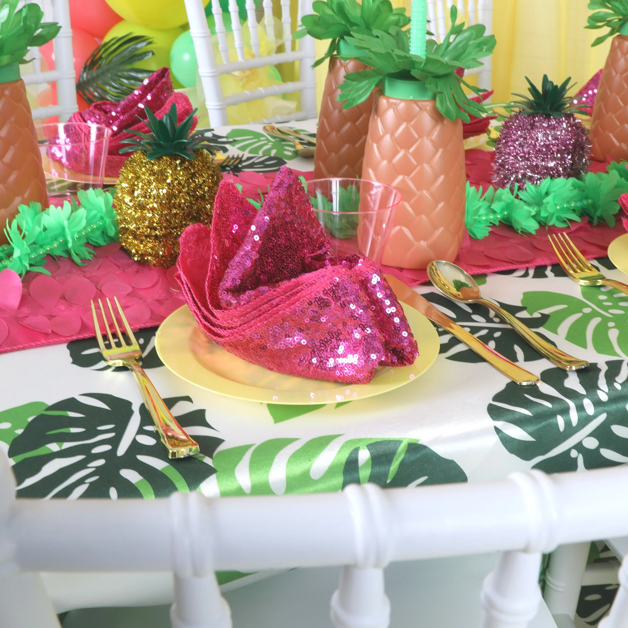 Leaf Petal Taffeta Table Runner - Fuchsia - Image 4