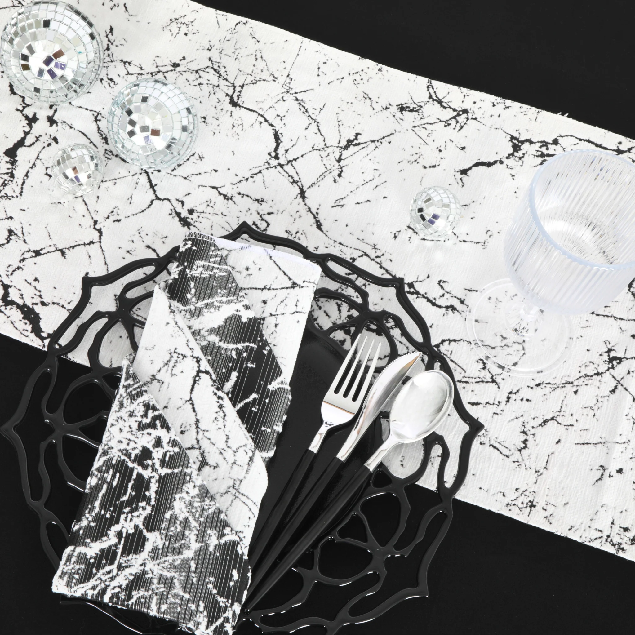 Marble Reversible Jacquard Table Runner - Black - Image 3
