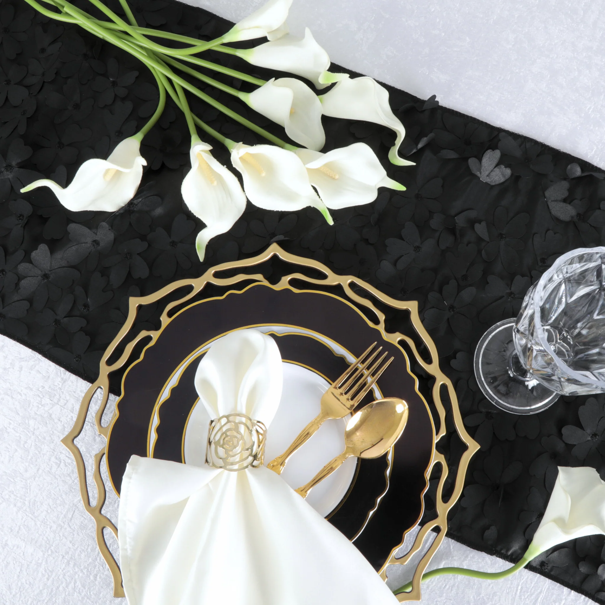 Petal Edge Acrylic Charger Plate - Gold - Image 3