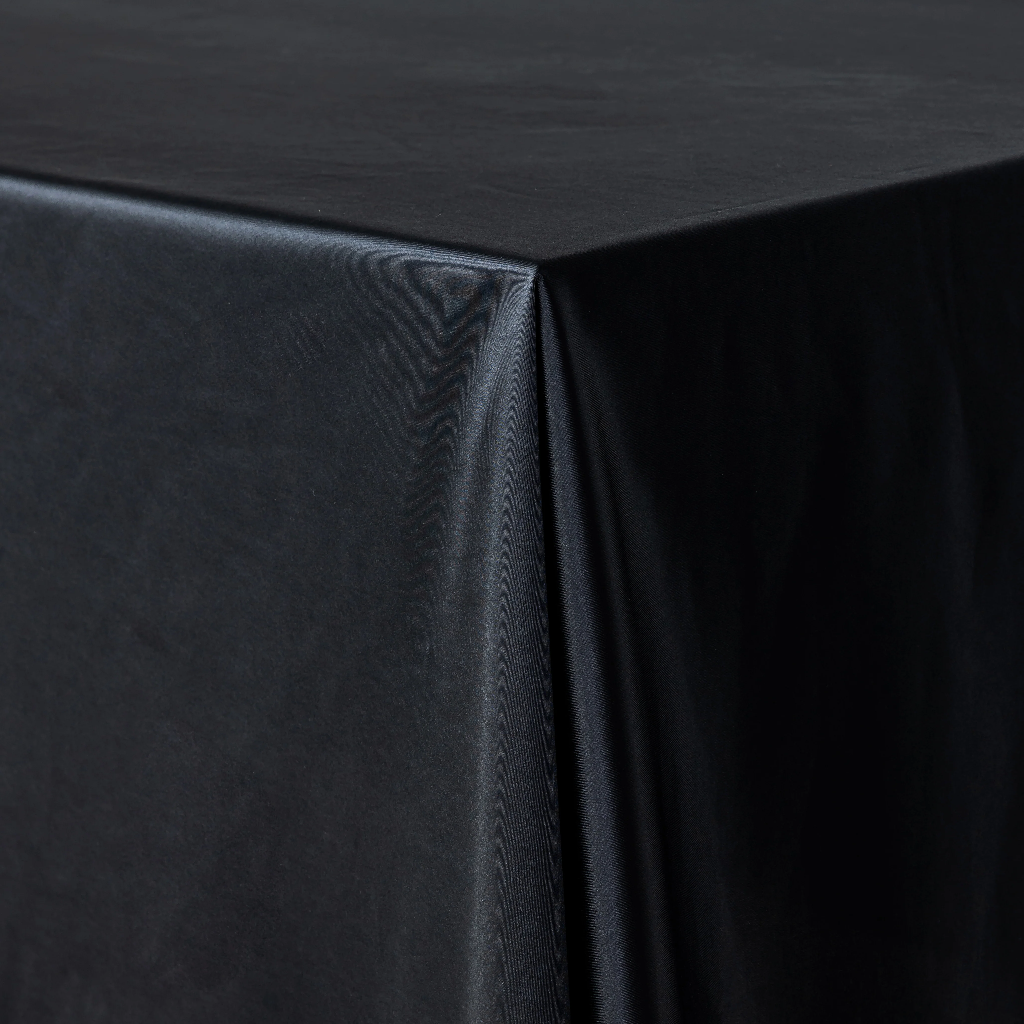 Premium Satin (Wrinkle-Resistant) 90"x132" Rectangular Tablecloth - Black - Image 3