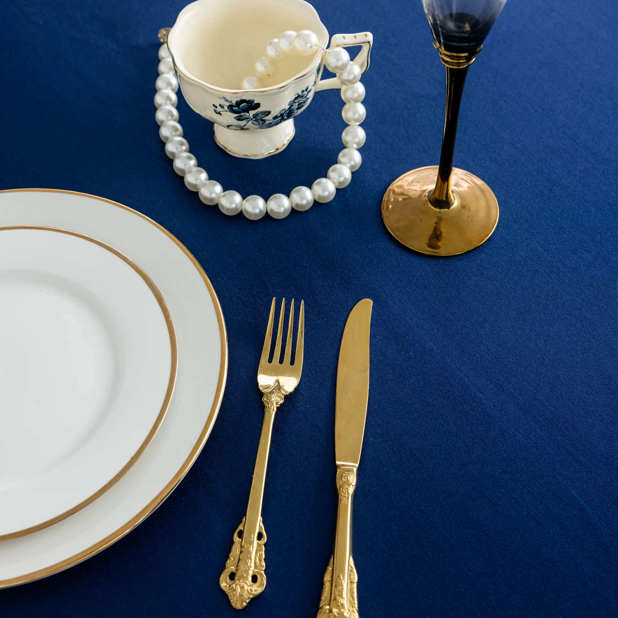 Premium Satin (Wrinkle-Resistant) 90"x132" Rectangular Tablecloth - Navy Blue - Image 4