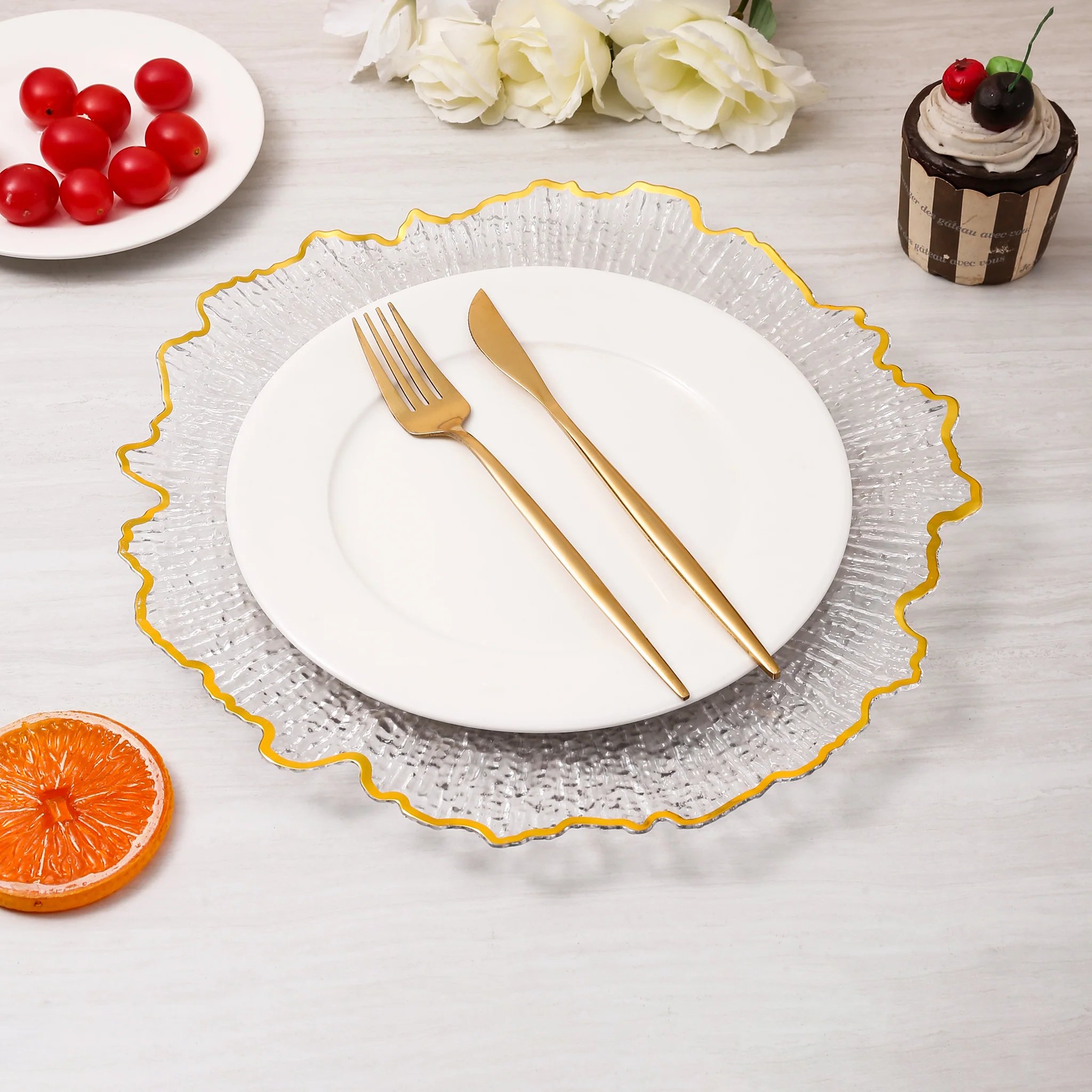 Reef Acrylic Charger Plate - Clear Gold Trim - Image 3