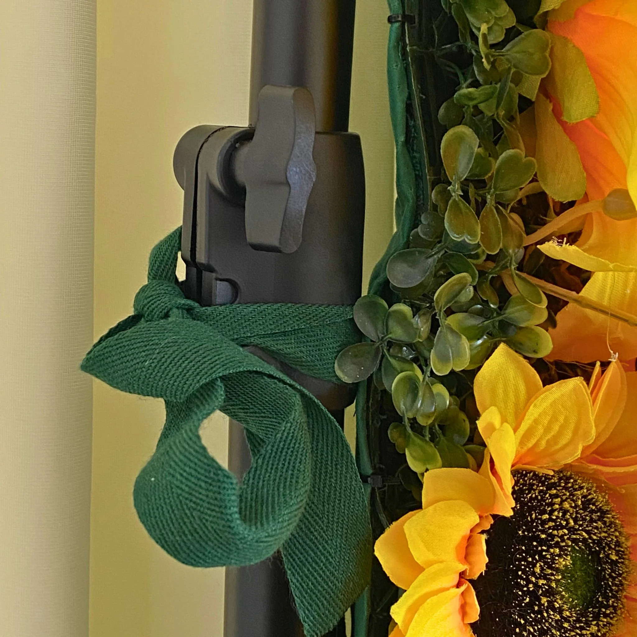 Premium Sunflower Wall Roll Up Backdrop 8ft x 4ft - Image 7