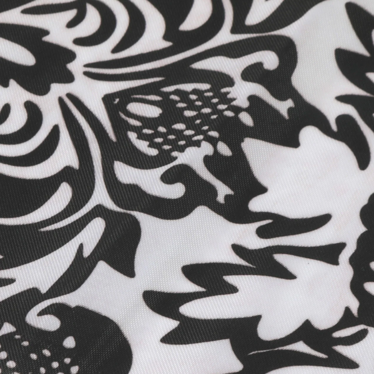 Satin 120" Round Tablecloth - Damask - Image 4