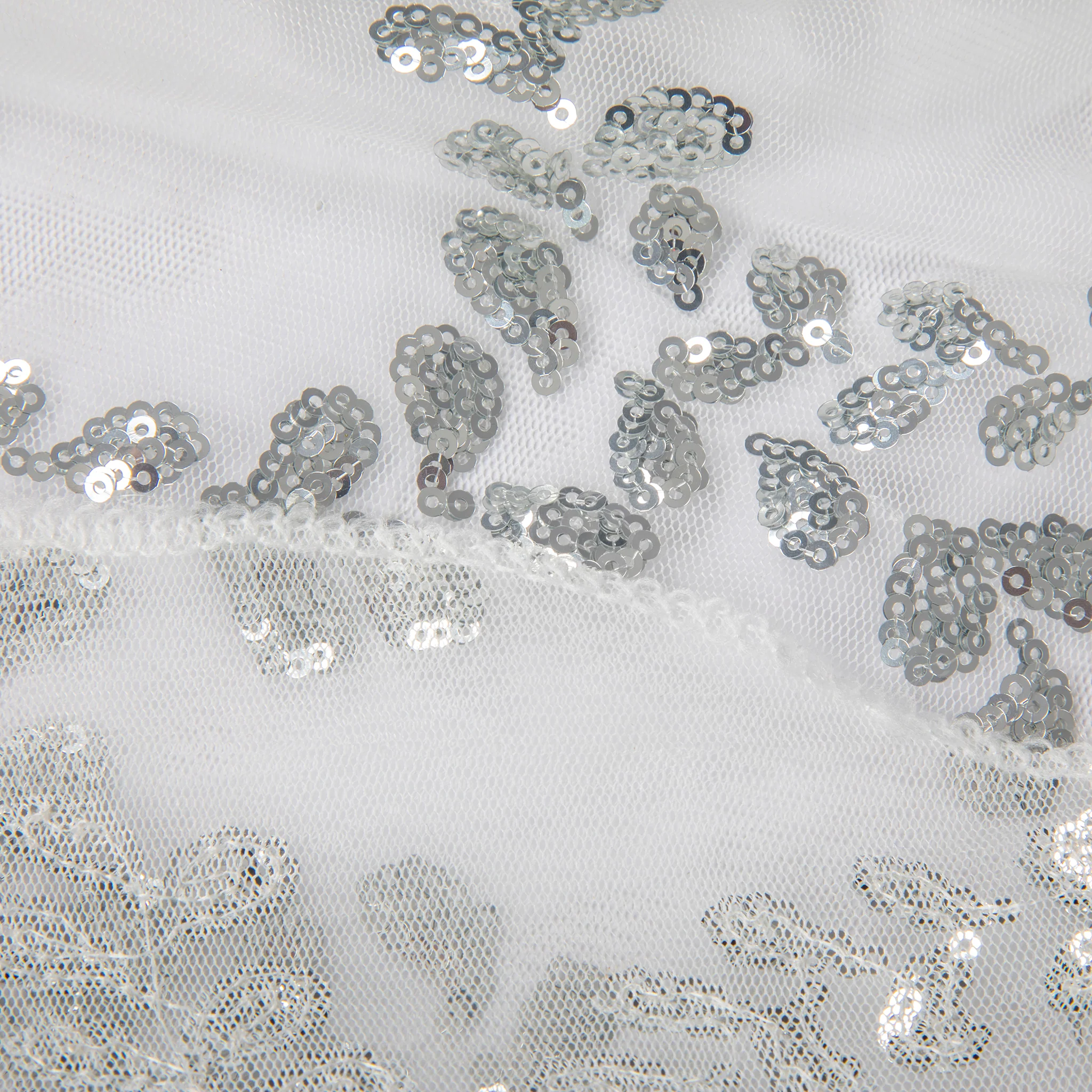 Sequin Vine Tablecloth Overlay 90"x156" Rectangle  - Silver - Image 4