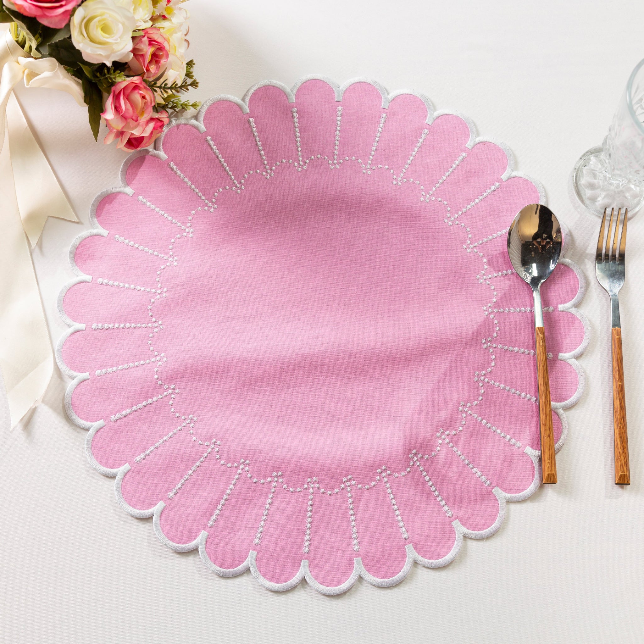 4pc/set Sunburst Edge Placemats - Pink/White Trim - Image 5